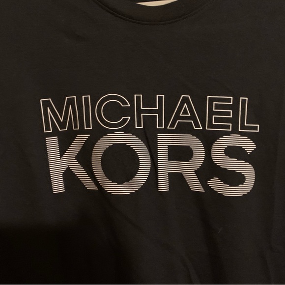 Men’s EUC Michael Kors Tshirt - Picture 2 of 4